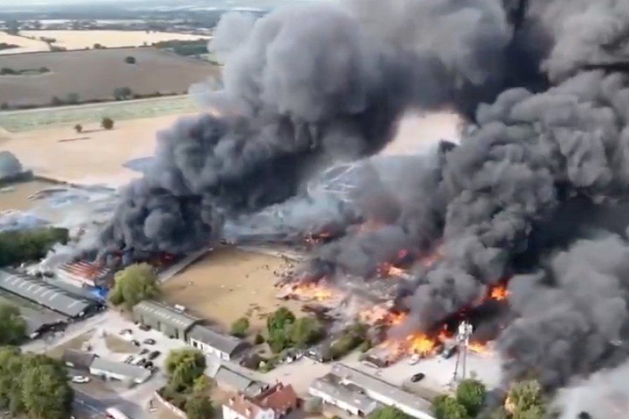 More than 100 firefighters battle major blaze at Essex industrial estate
