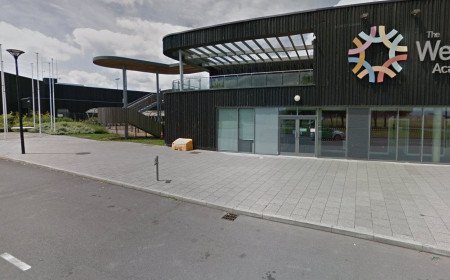 Parents angry after Wellington Academy makes last-minute decision over Year 12 places